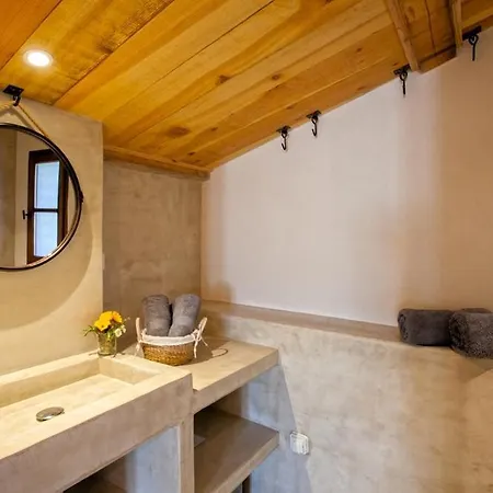 Proche Avec Piscine * Pigna