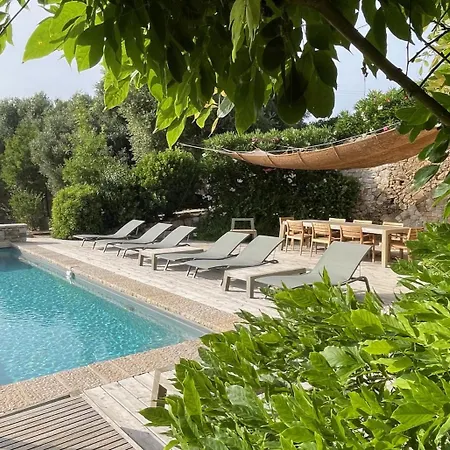 Proche Avec Piscine * Pigna