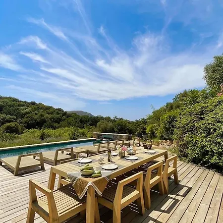 Proche Avec Piscine Pigna