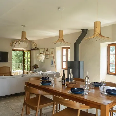 Proche Avec Piscine Pigna